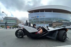 2 Hours fun in a Automatic Slingshot - The ride style: what automatic cruising really changes in SF