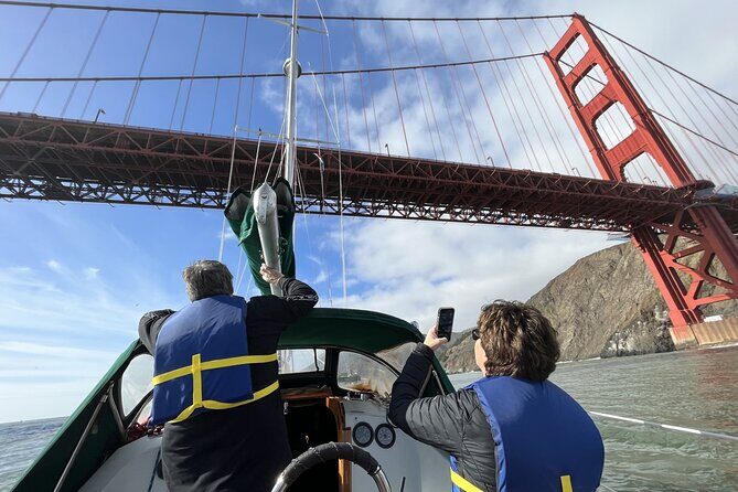 2hr. SUNSET Sailing Experience on San Francisco Bay - The 2-hour sunset flow: from Golden Gate glow to city lights