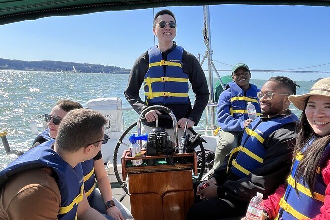 2hr. SUNSET Sailing Experience on San Francisco Bay - Treasure Island and the return to Sausalito: the Bay in motion