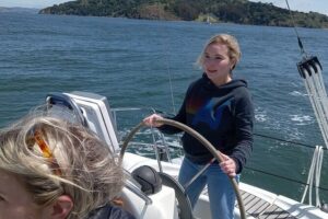 Awesome San Francisco Bay Private Sailing Adventure via Sausalito - Alcatraz From the Water: Close Pass, Real-World Perspective