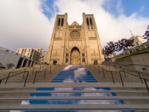 Grace Cathedral: Explore the Beauty (Entry + Self-Led Tour) - Nob Hill Arrival: Getting to Grace Without Stress