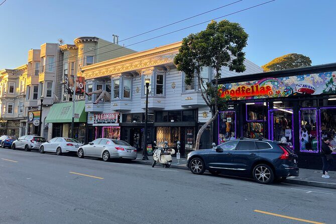 Hippie Haight-Ashbury and True Crime Tour - The Hells Angels House: trouble behind the myth