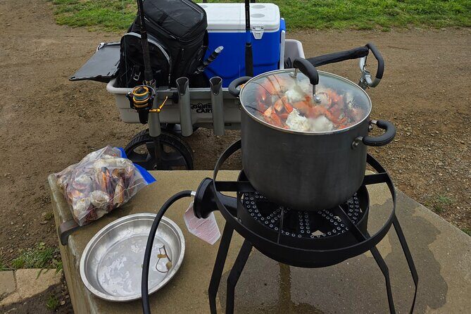 Learn to Catch and Cook Crab under Golden Gate Bridge SF - On-Site Cooking: Turning Your Catch Into Dinner