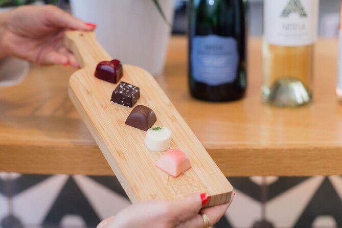 Napa Valley Wine and Food Tasting Tour from San Francisco - Artesa Vineyards & Winery: Modern Architecture, Four Wines, and Chocolate