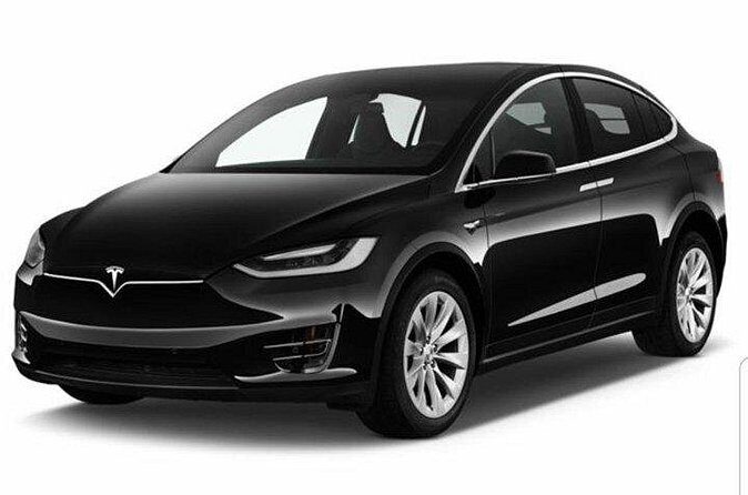 San Francisco Airport to or from San Francisco - Getting met at your pickup point in a Tesla Model X