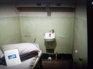 San Francisco: Alcatraz Island Tour with 1 Hour Bike Rental - Ferry to Alcatraz without the usual stress
