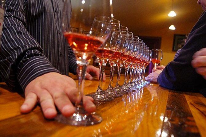 San Francisco: Armstrong Redwoods and Wine Tour with Tastings - Armstrong Redwood State Reserve: 805 Acres of Coast Redwoods Time
