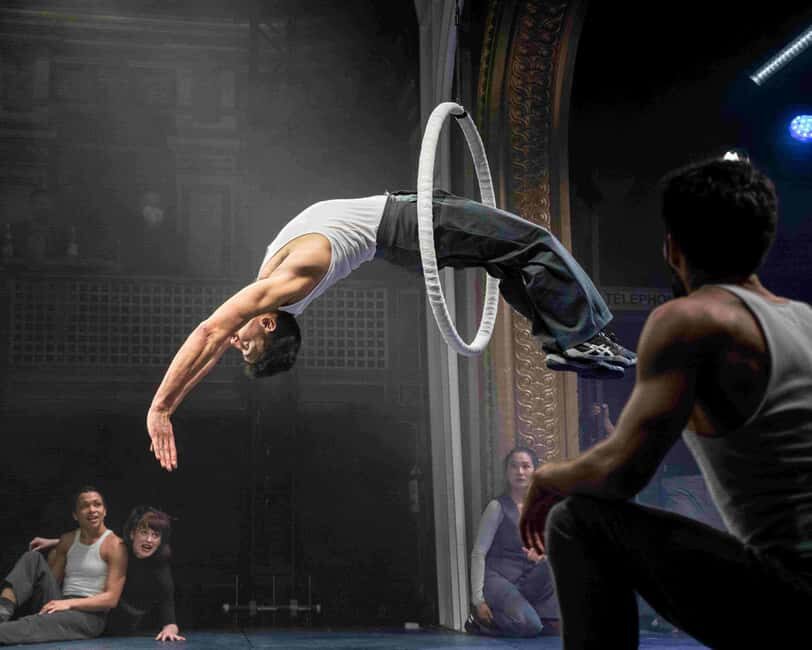San Francisco: "Dear San Francisco" Aerial Show Entry Ticket - The Show: Aerial Acts, Live Music, and a Real Script