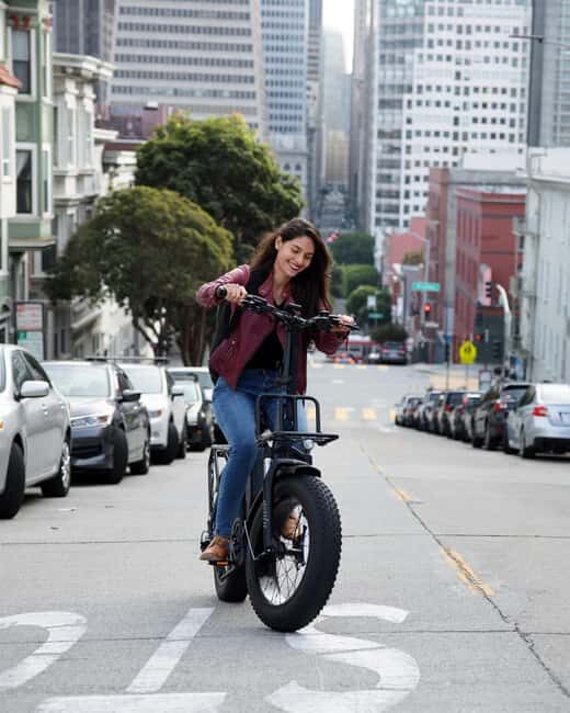 San Francisco: Electric Bike Rental with Helmet and Lock - Meeting point across from the Olympic Club: start clean and calm