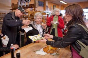 San Francisco Food Tour: Ferry Building and Ferry Plaza Farmers Market - Picking the right day: Ferry Plaza Farmers Market timing