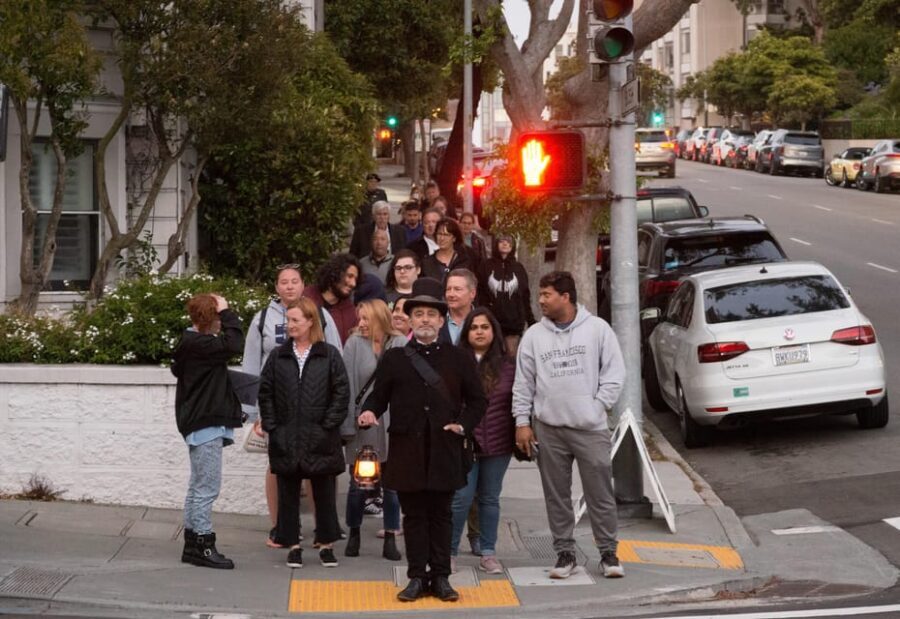 San Francisco Ghost Hunt: Haunted History Walking Tour - The hill: one steep climb split into two parts