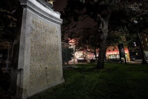 San Francisco Ghost Tours: Gold and Ghouls Tour - California Street and the Wandering Bride Legend