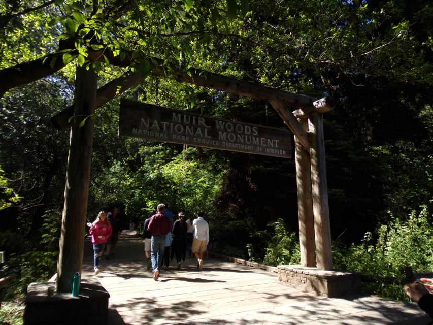 San Francisco Grand City Tour + Muir Woods and Sausalito - The guide factor: professional narration, but quality can vary