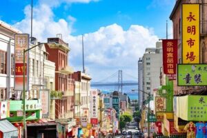 San Francisco Holiday Season Private Tour - Lucky Tuk Tuk - The comfort package: heated ride, blankets, cocoa, and Santa hats