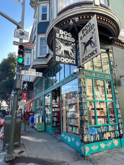 San Francisco : Mission and Castro districts tour in French - Castro District Highlights: Rainbow Flag to Harvey Milk Plaza
