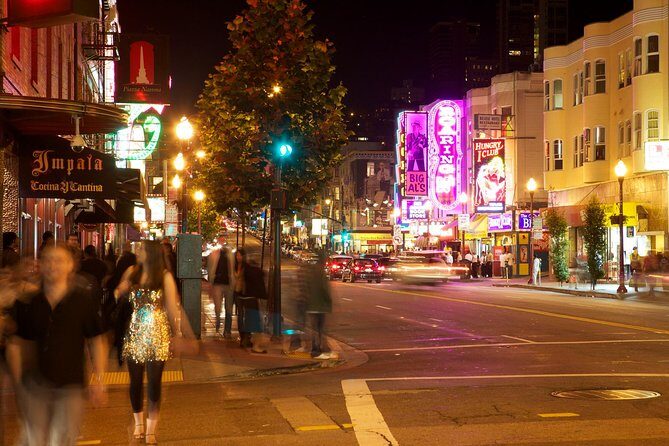 San Francisco Night Tour - Pier 39, Chinatown, and the Alcatraz + Bay Bridge sightline