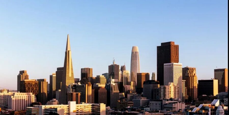 San Francisco: Private Highlights Tour by SUV - Lombard Street and Painted Ladies: the chase-sequence energy