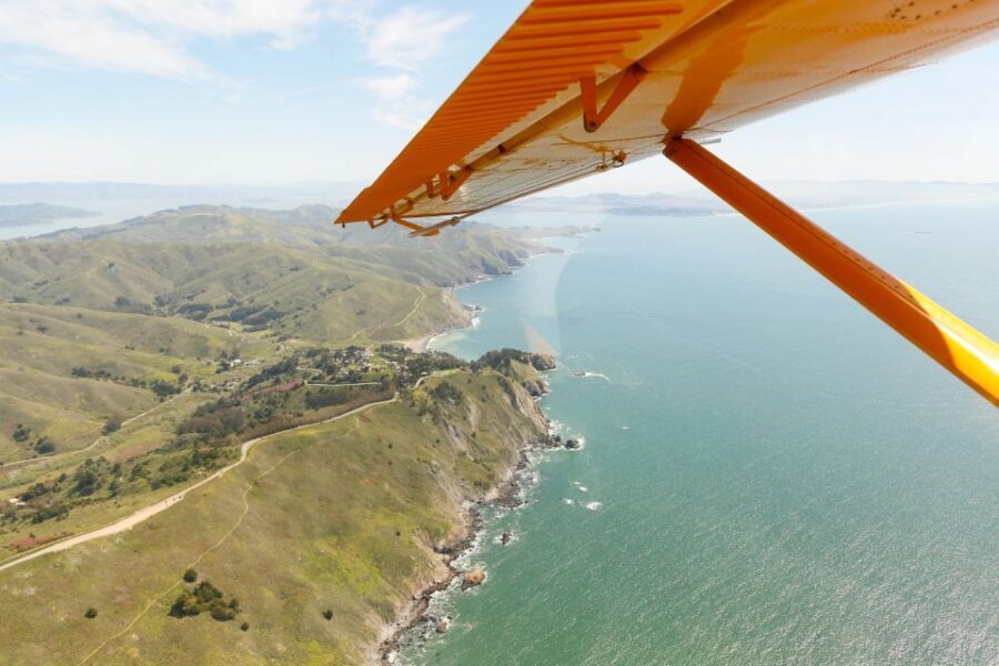 San Francisco: Seaplane Flight with Champagne - Champagne on a seaplane: Moet Chandon, apple cider swap, and timing