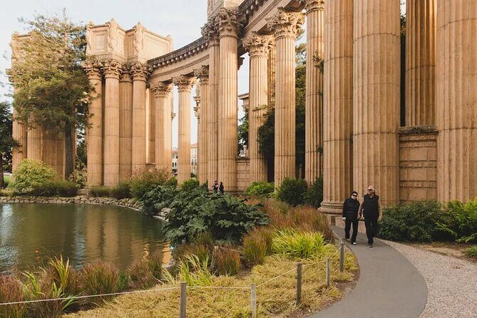 San Francisco: Surrey Ride Along the Scenic Marina Waterfront - Palace of Fine Arts: great target, but plan your approach