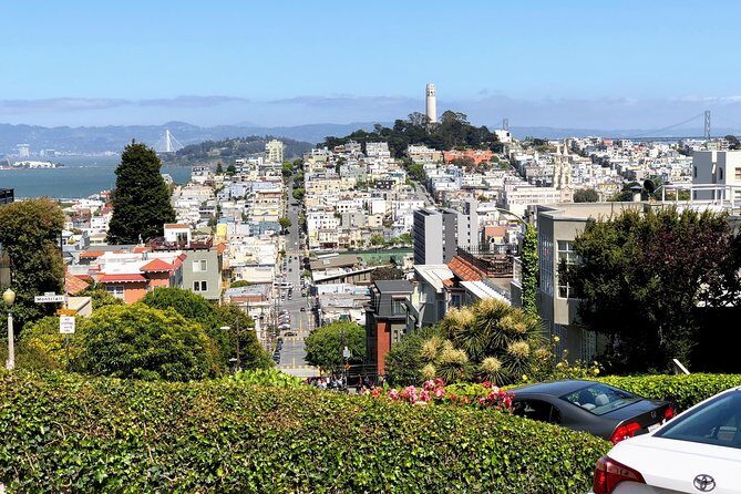 San Francisco Urban Hike: Coit Tower, Lombard Street and North Beach - Russian Hill and Lombard Street: World-Famous Curve, No Shortcuts