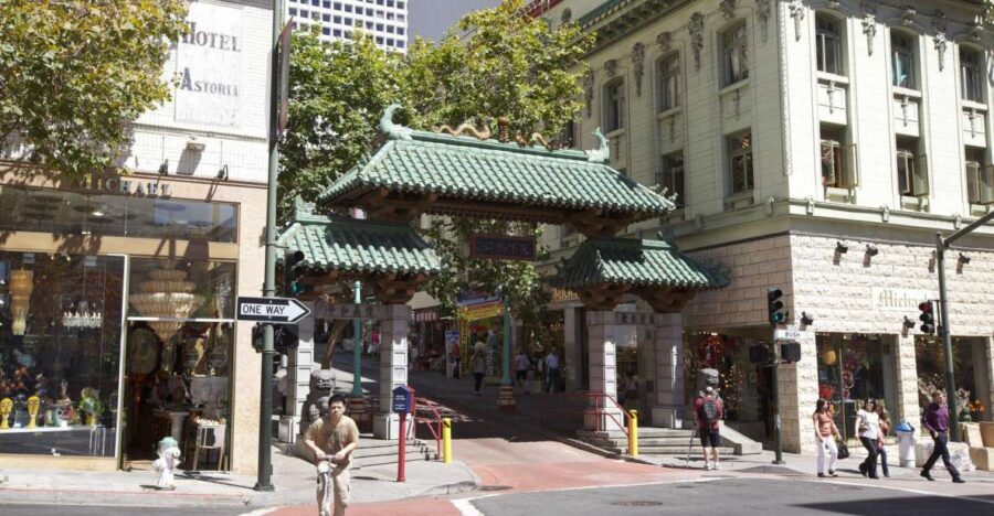 Top 10 Streets of SF, Chinatown & North Beach Highlights - Powell Street Again: Cable Cars Return for a Strong Finish