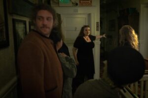 VIP Haunted Hotel Experience: Ghost Hunting plus Cocktail - Start point at Fior dItalia: cocktail first, story right away